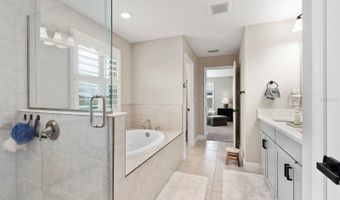 5829 SILVER SUN Dr, Apollo Beach, FL 33572