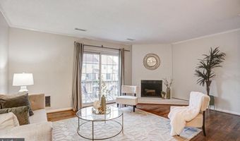 927 S ROLFE St 2, Arlington, VA 22204