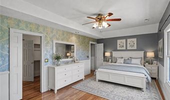 618 E 1714 Rd, Baldwin City, KS 66006
