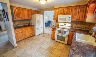 136 Palmdale Dr, Amherst, NY 14221