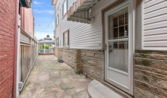 2422 E Carson St, Airville, PA 15203