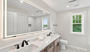 50 Planet Ave, East Providence, RI 02915
