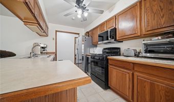 3210 Center Rd, Ashtabula, OH 44004