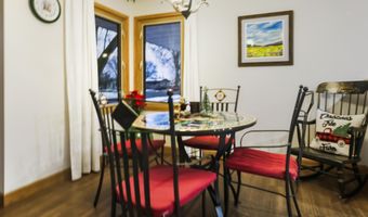 1431 Dick Dr, Aberdeen, SD 57401