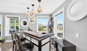 318 Farmington Ave, Cranston, RI 02920