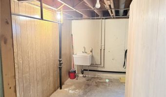 433 S 8th St, Atchison, KS 66002