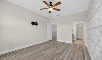 123 Aberdeen Pond Dr, Apollo Beach, FL 33572