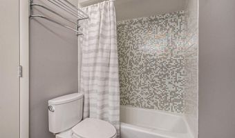 2174 Overlook Ct, Ann Arbor, MI 48103