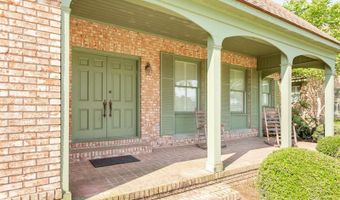 220 Lakeshore Dr, Alma, GA 31510