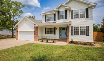 522 Tiger Blvd, Bentonville, AR 72712