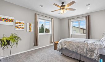 306 E Maple St, Beresford, SD 57004