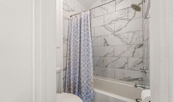 1648 Hollywood Blvd, Biloxi, MS 39531