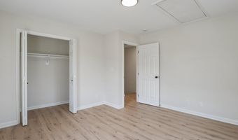 1992 RETTA GILLIAM Ct SE, Washington, DC 20020