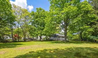 145 Liberty St, Clinton, CT 06413