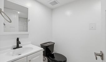 5024 8TH Rd S, Arlington, VA 22204