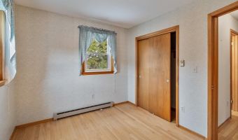 15 Blondin Cir, Burlington, VT 05408