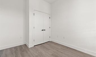 425 AVENUE C 305, Bayonne, NJ 07002