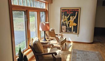 5 Hillwinds North Rd, Brattleboro, VT 05301