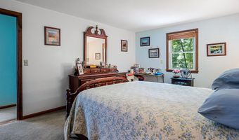 32 Island Pond Rd, Atkinson, NH 03811