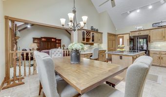 8888 Classic View Dr, Indianapolis, IN 46217