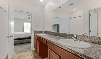 5149 WHITE CHICORY Dr, Apollo Beach, FL 33572