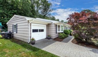 100 Blackstone St, Blackstone, MA 01504