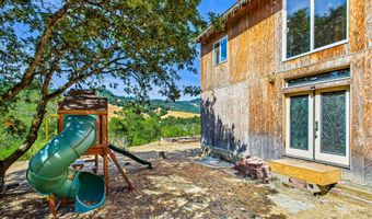 1991 Steelhead Rd, Alderpoint, CA 95511