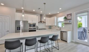 5511 DEL CORONADO Dr, Apollo Beach, FL 33572