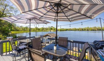36 E Canal St, Alloway, NJ 08001
