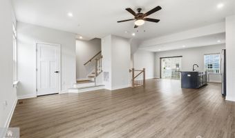 19 Kiln Dr 219, Aberdeen, NJ 07721