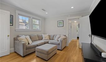 56 Somerset St, East Greenwich, RI 02818