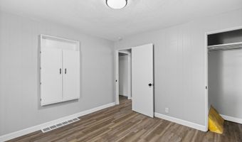 2416 Arthur St, Alton, IL 62002