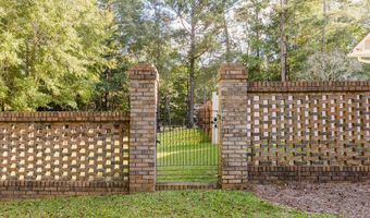 226 Edgewood Dr, Americus, GA 31709