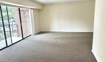7904 INVERTON Rd 204, Annandale, VA 22003