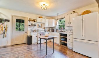 1899 State Hwy Dd, Ava, MO 65608