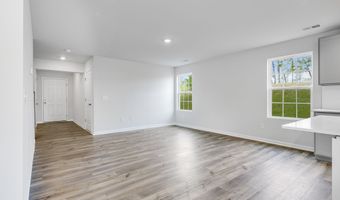 22 A Regent St, Camden, SC 29020