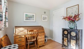 13 Elm St, Antrim, NH 03440