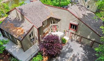 1843 Timber Trail Dr SE, Ada, MI 49301