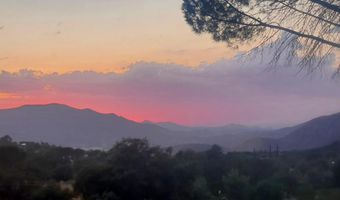 23475 Trappers Hollow Rd, Alpine, CA 91901