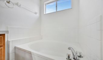 6427 CLAIR SHORE Dr, Apollo Beach, FL 33572