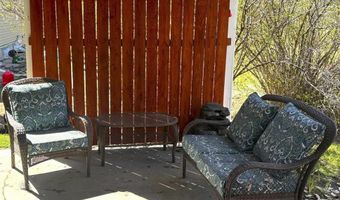 30 N Division St, Cowley, WY 82420