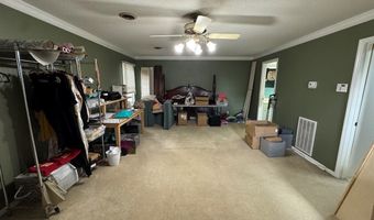 240 Whittle Cir, Ashburn, GA 31714