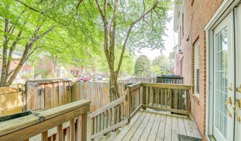 514 S HENRY St, Alexandria, VA 22314