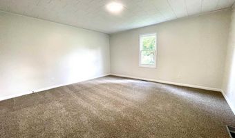 504 S Maple St, Bicknell, IN 47512