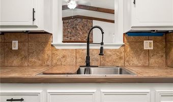 814 LAFITTE Dr, Alexandria, LA 71302