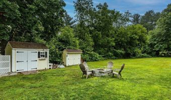 17 Pine St, Bellingham, MA 02019