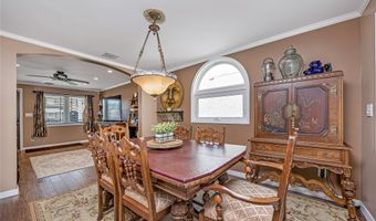 25 Cape Rd, Amityville, NY 11701