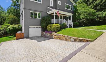 3536 N DICKERSON St, Arlington, VA 22207