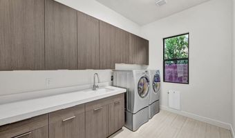 68 Grey Feather Dr, Las Vegas, NV 89135