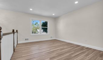 93 Windward Dr, Barnegat, NJ 08005